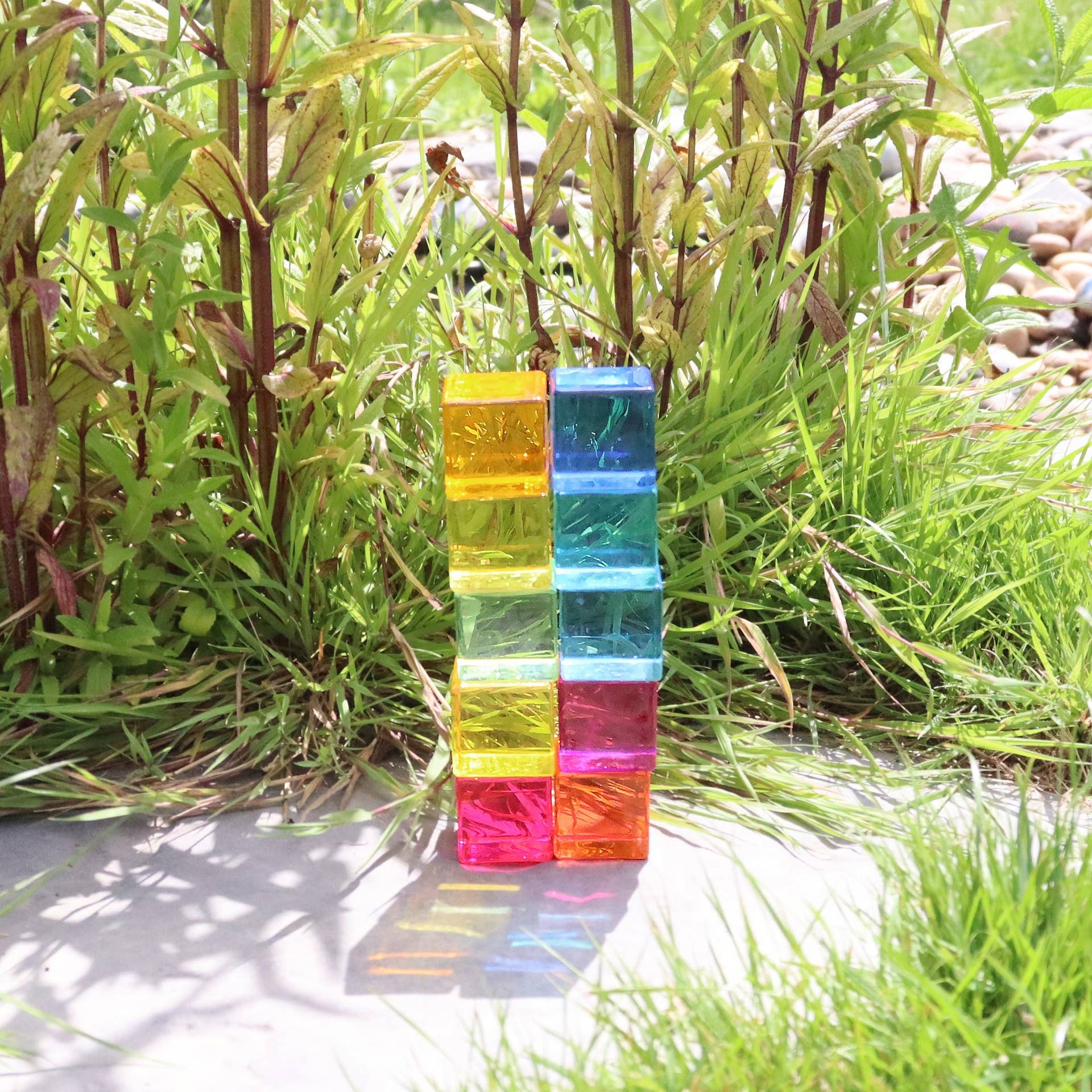 Commotion (Europe) BV - Vendita all'ingrosso Set di giocattoli - Bambini - Cubetti di gemme impilabili - Edifici - Pietre preziose5