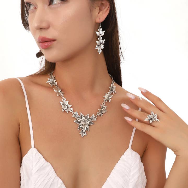 Hadley Jewelry - Vendita all'ingrosso Anelli cocktail/statement - Anello a forma di foglia placcato in argento Sterling 925 K.