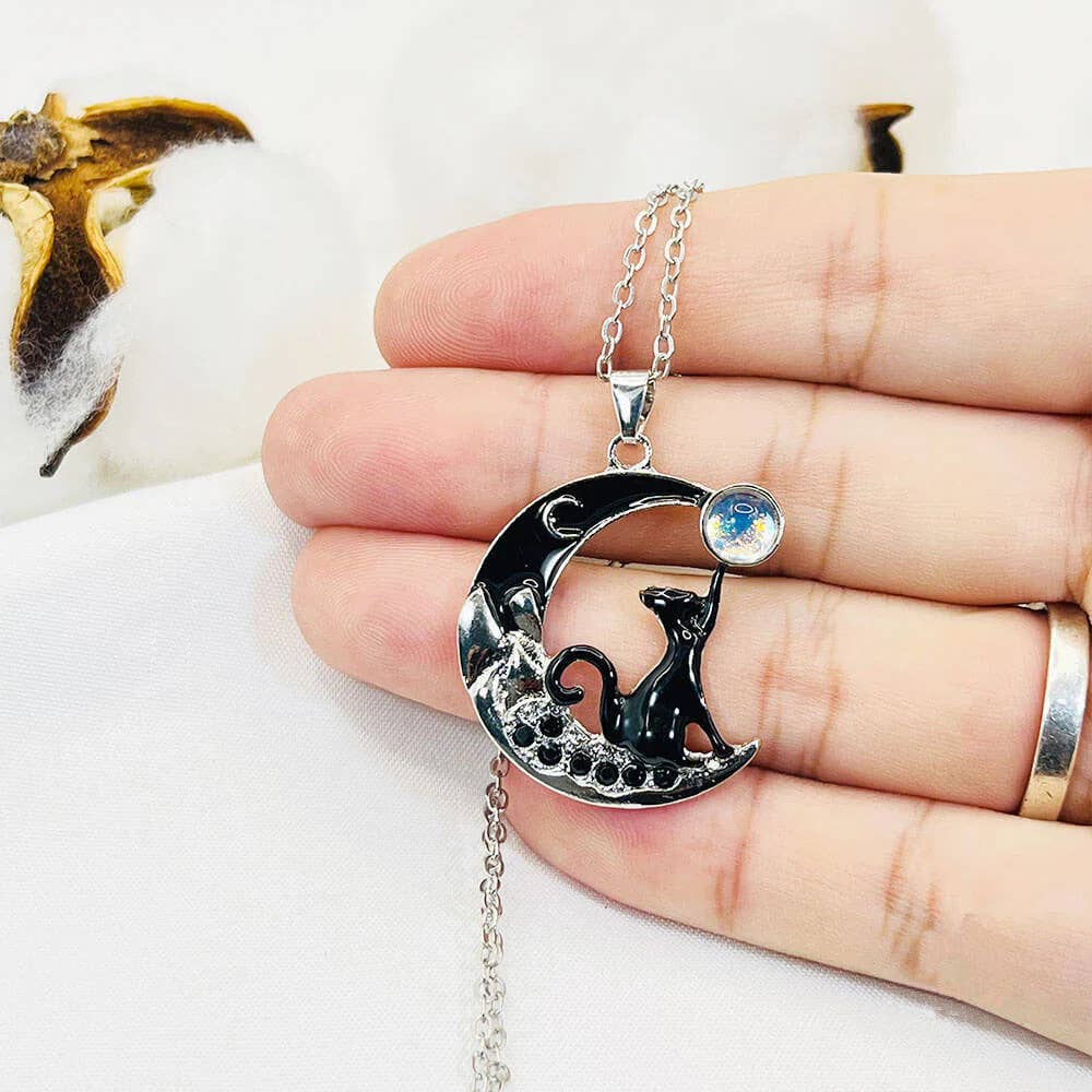 GemMeet - Wholesale Pendant/Charm Necklace - Moonstone Black Cat Moon Necklace1
