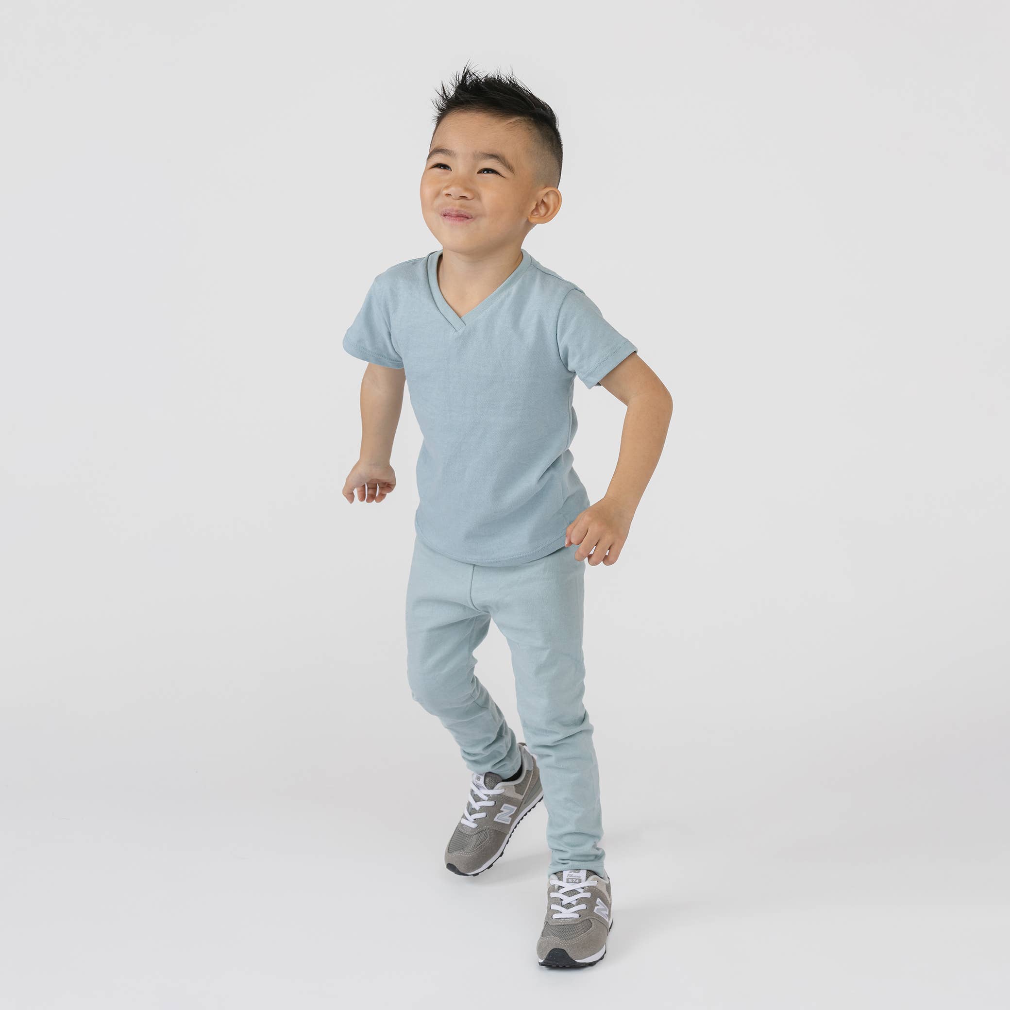 mini mioche collective inc. - Wholesale T-Shirt - Kids - Premium GOTS-Certified Organic Cloud V-Neck Tee3