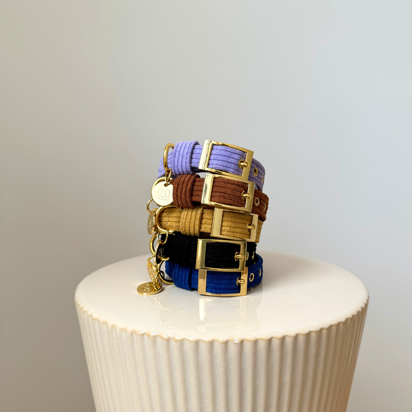 Moniandme - Wholesale Halsband - Hond - KLASSIEKE HONDENHALSBAND - HONINGMOSTERD2