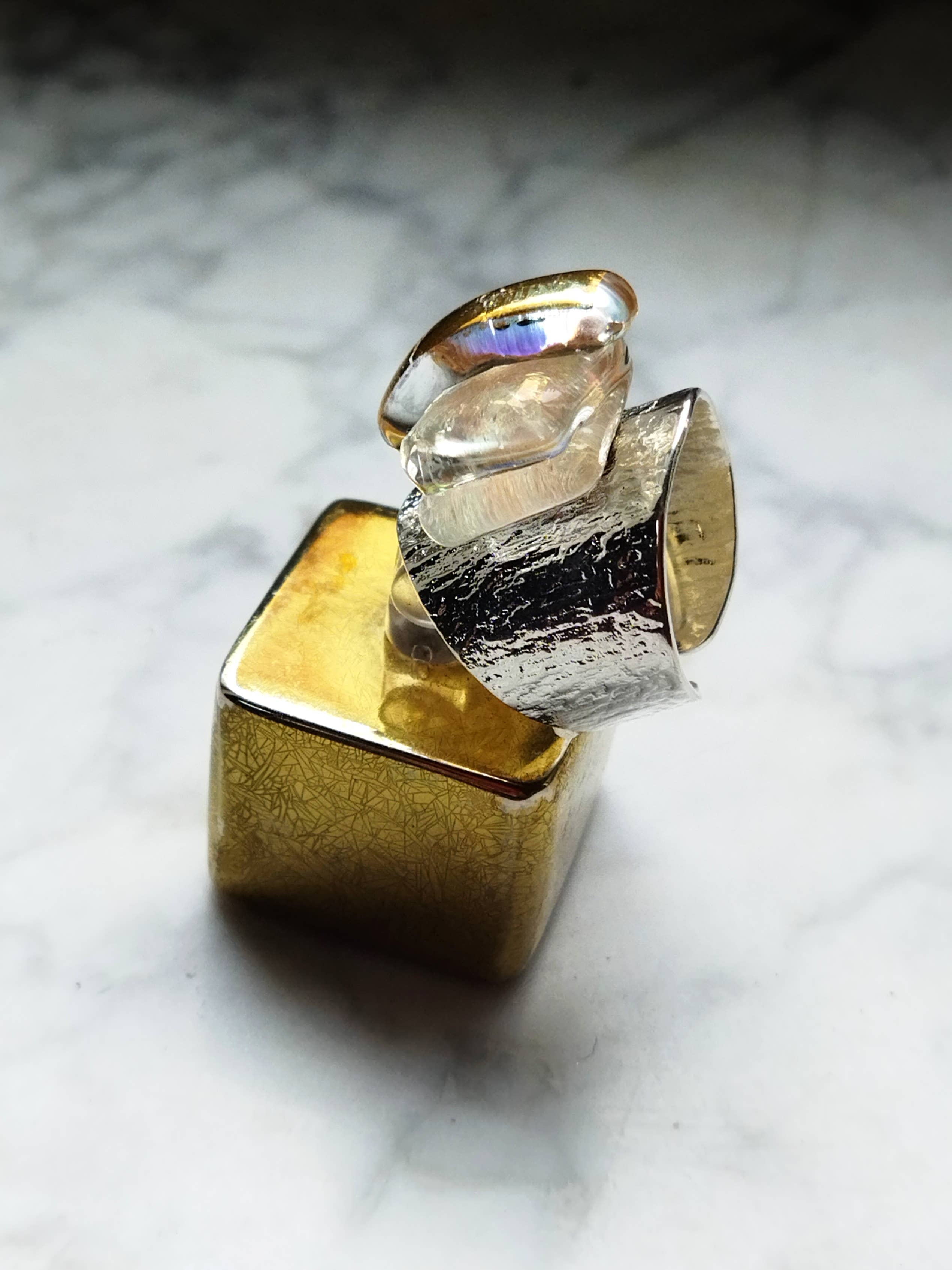 Rachel Ortiz – wholesale Cocktail/statement ring – Perla ALMA ring - Moonstone3