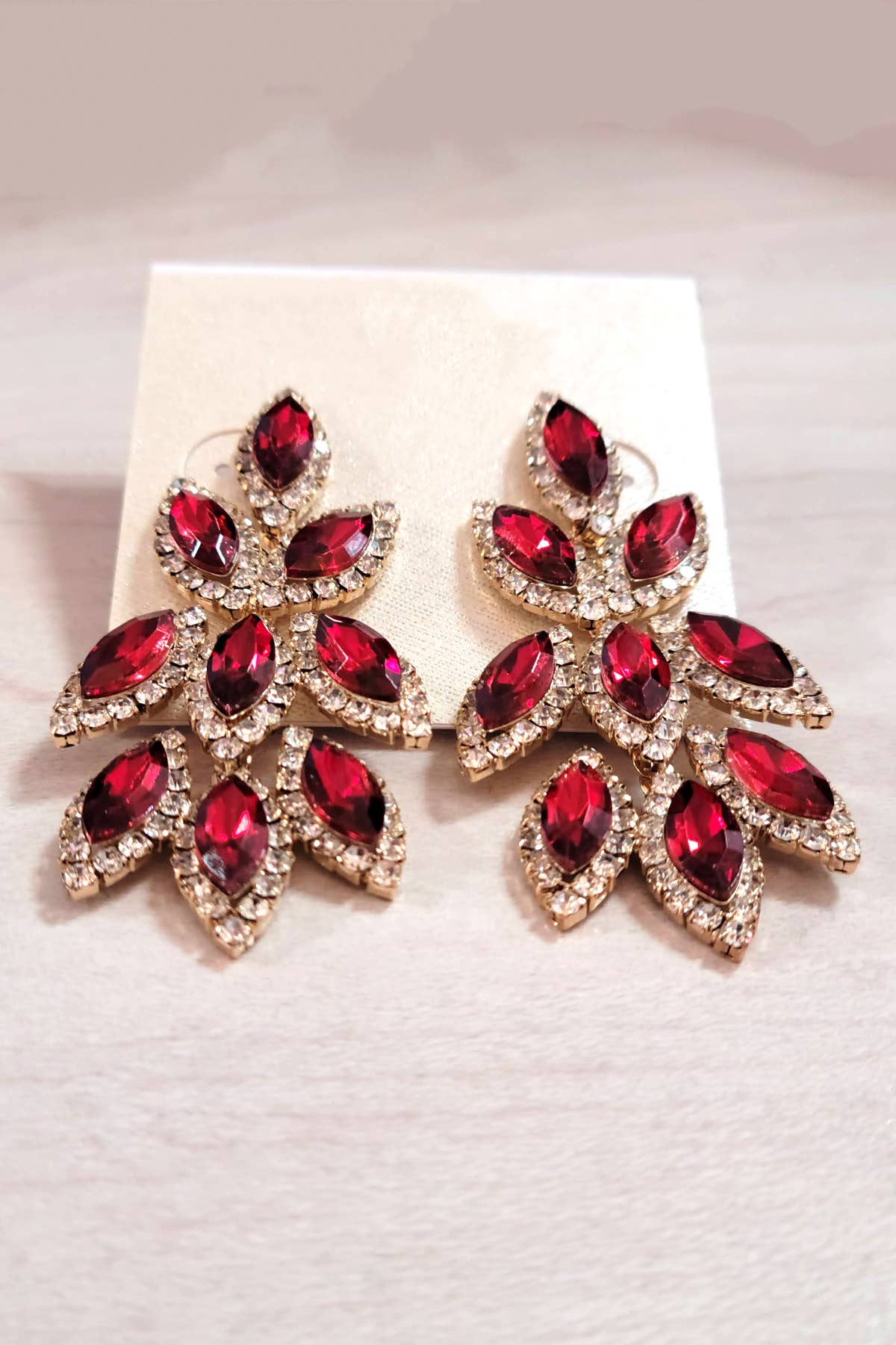 Chicas - Wholesale Dangle Earrings - Pair of drop earrings with crystal jewel rhinestones 4401116