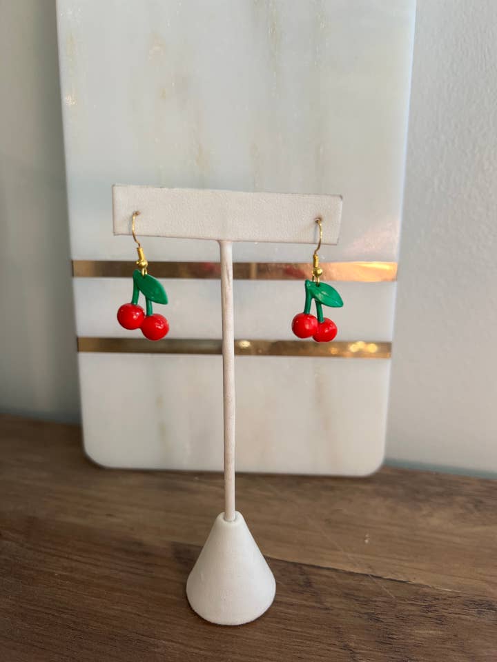 Kirsebær øreringe, kirsebær, kirsebær gaver, unikke øreringe for engroshandel hos Elby Designs