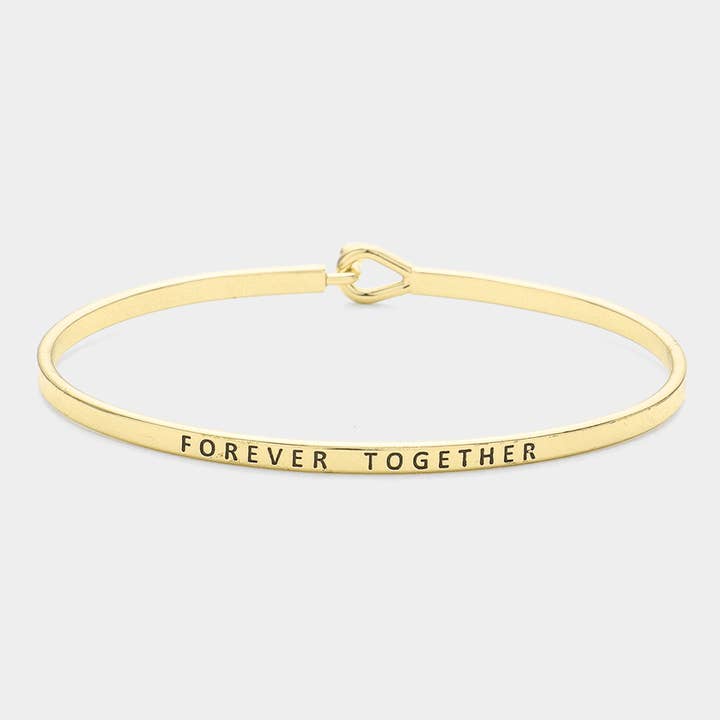 Bracelet crochet en laiton fin "Pour toujours ensemble" pour la vente par Sensibling Corp.