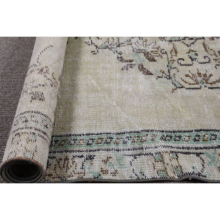 The Loom Wholesale – wholesale Runner rug – Vintage Handmade Wool Floral Rug7
