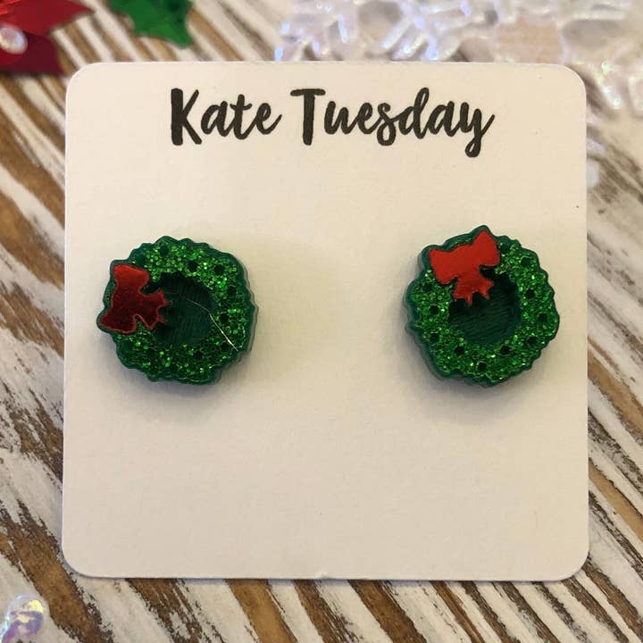 Kate Tuesday Jewelry - Wholesale Stud/Post Earrings - Green + Red Bow Wreath Acrylic Stud Holiday Earrings0