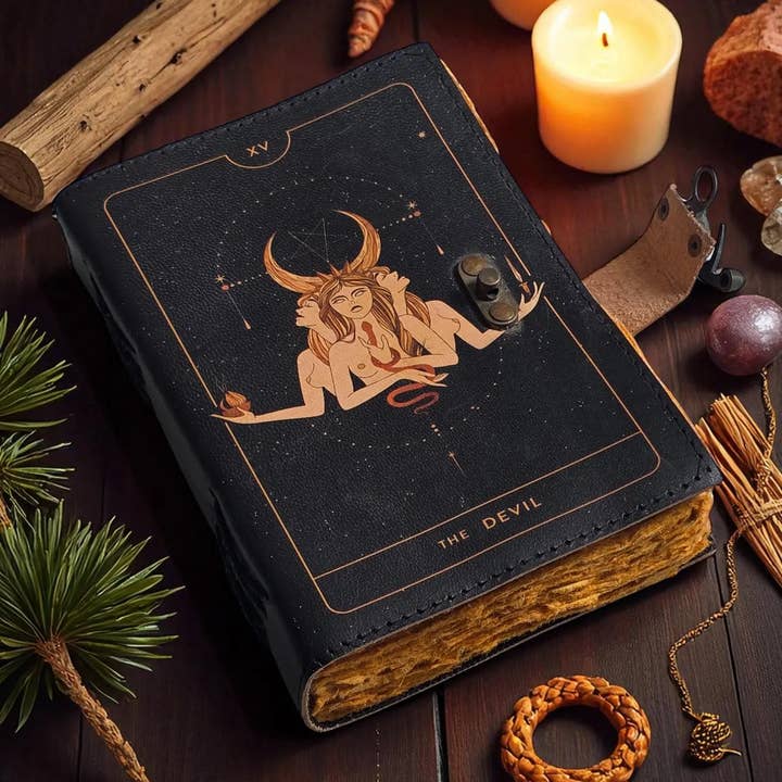 MNM HANDICRAFTS – Engroshandel Dagbog – Himmelsk Måne & Sol Læderjournal, Håndlavet Vintage Besværgelse4