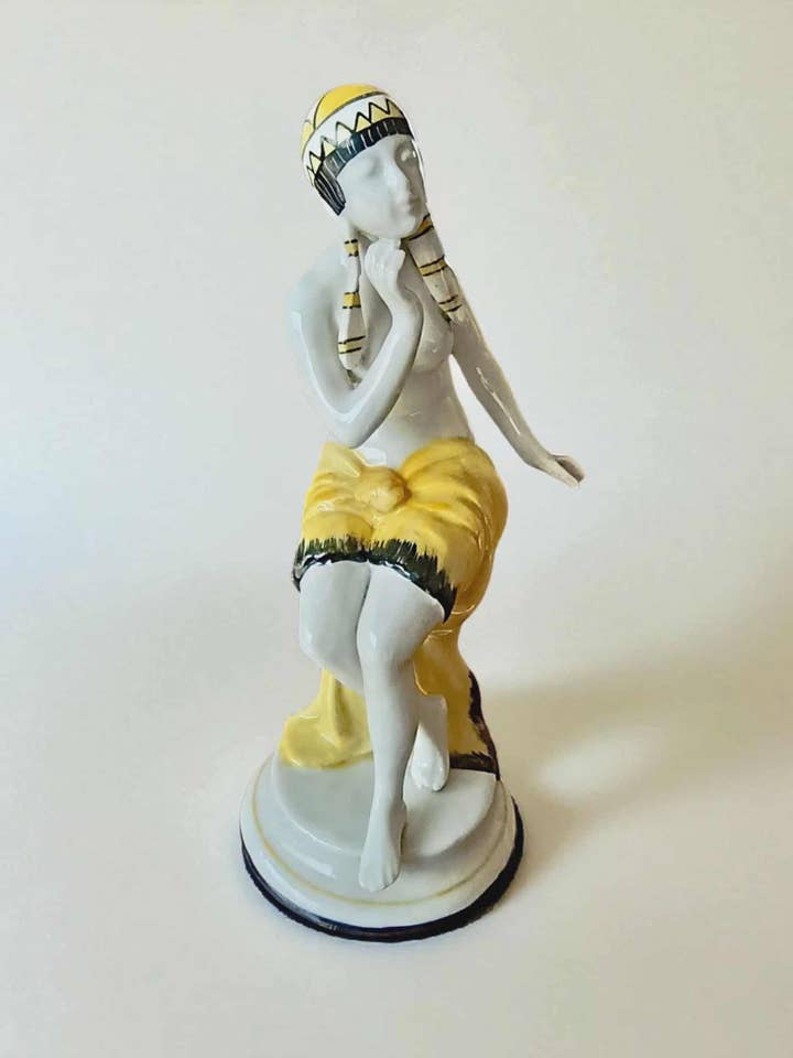 Art déco-statuett "Kvinna i badet" – porslin 18 cm för wholesale av Art Déco Style