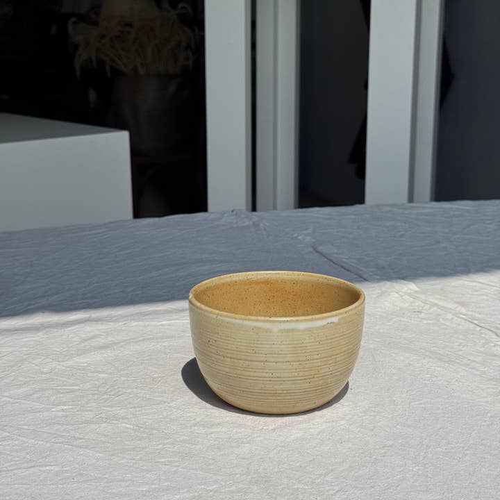 Office Objets - Wholesale Decorative Plate/Dish/Bowl - A small tall beige bowl CNP Stoneware Village France vintage D128