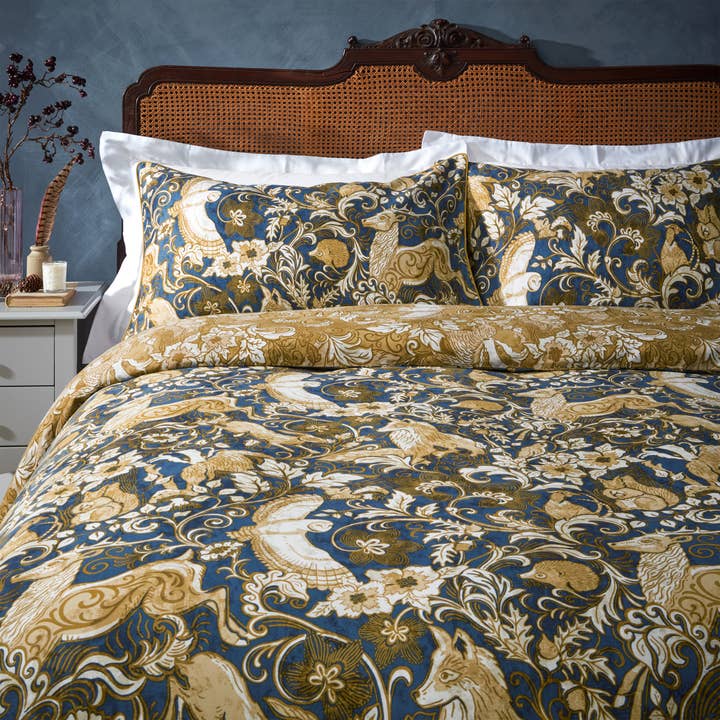 Harewood British Animal 100% Cotton Duvet Cover Set Blue for wholesale on Faire