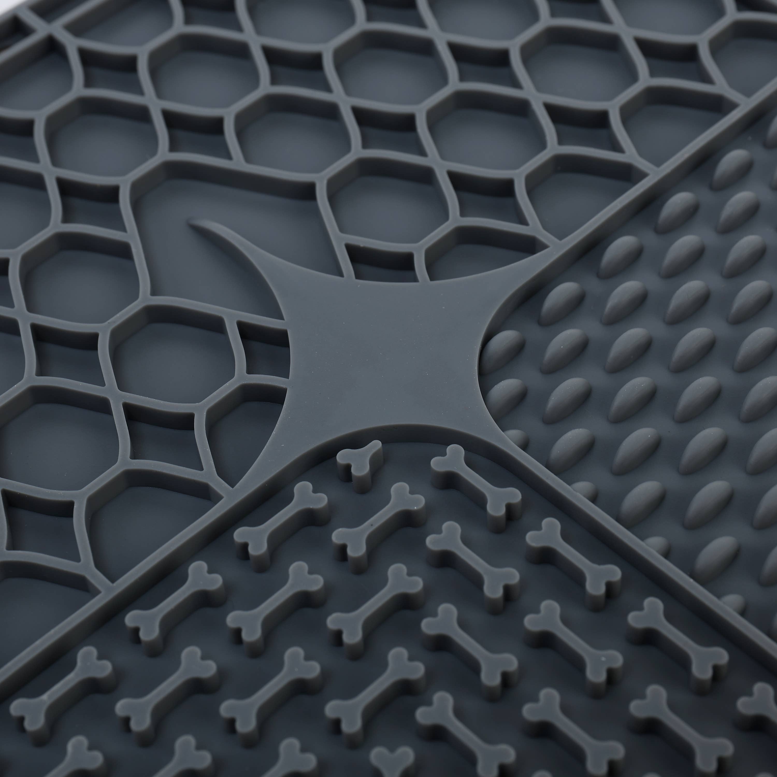 Park Life Designs – wholesale Pet food mat – Dog – Calming Lick Mat39