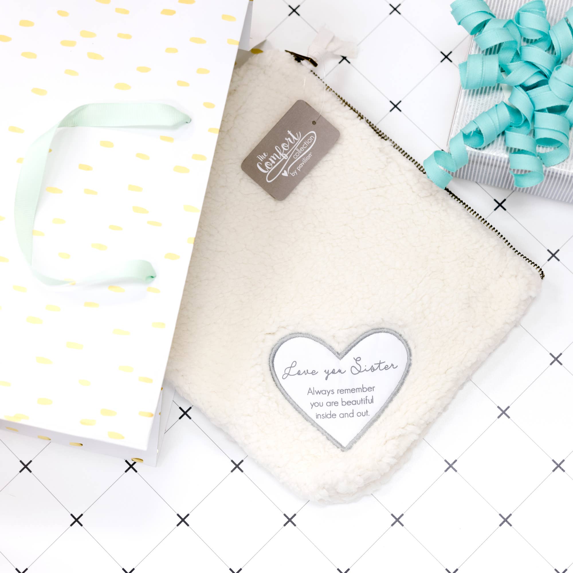 Pavilion - Wholesale Makeup/Cosmetic Bag - Sister - 10" x 8" Sherpa Cosmetic Bag4