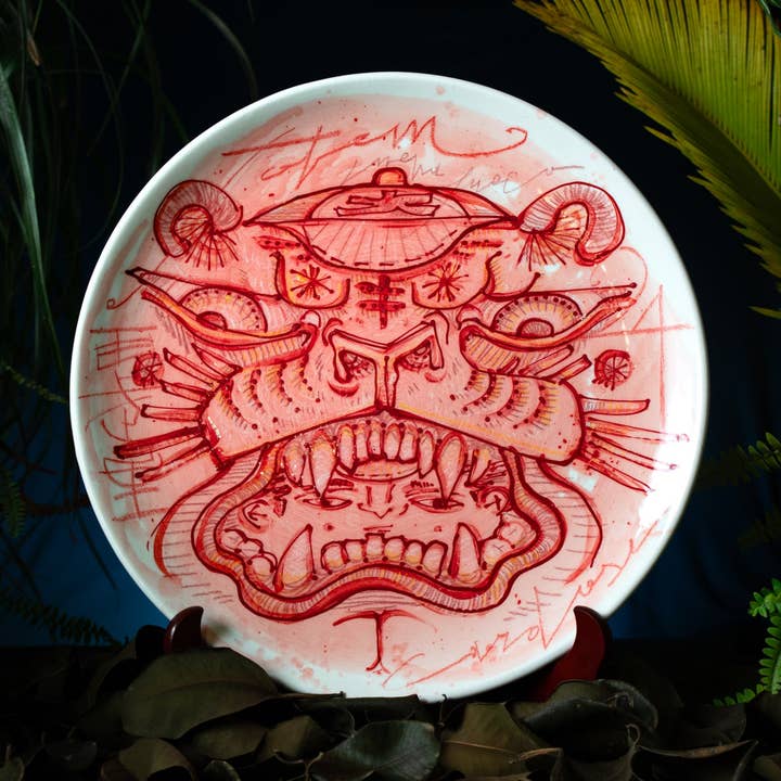 Totem Graffiti for wholesale by MENA FUECO studio