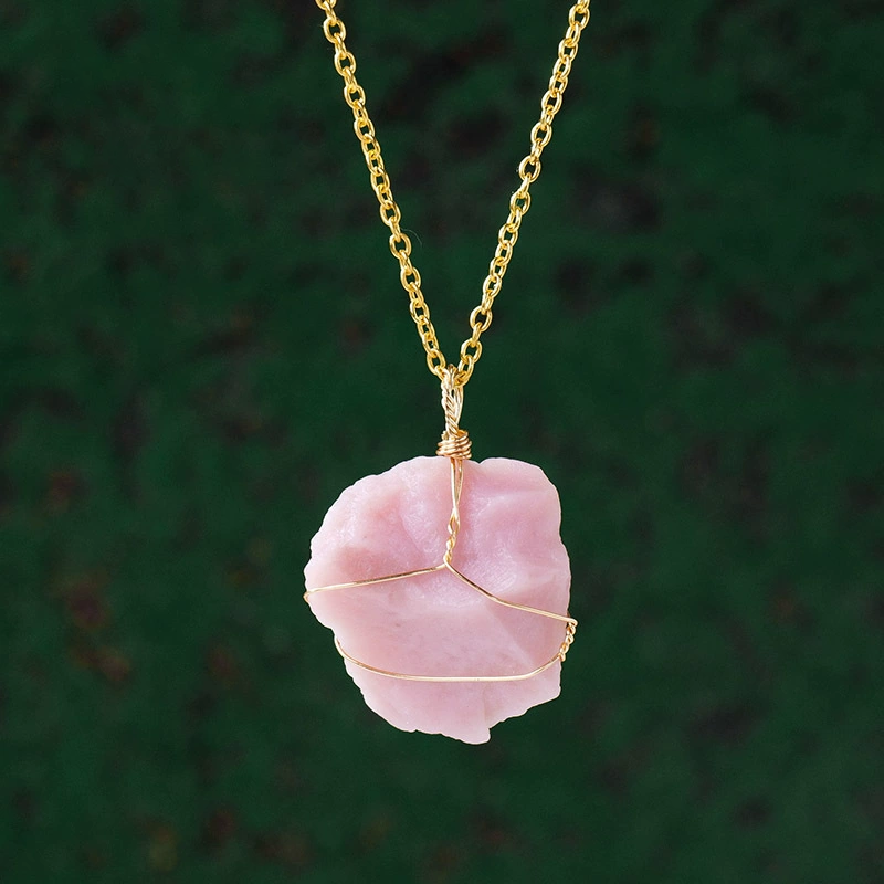 Moon Rituals - Vente Colliers à pendentif - Collier en Cristal Brut avec Chaîne en Or – Choisissez Votre Pierre : Quartz Clair, Améthyste, Quartz Rose, Aigue-Marine & Cadeau de Cristal de Noël8