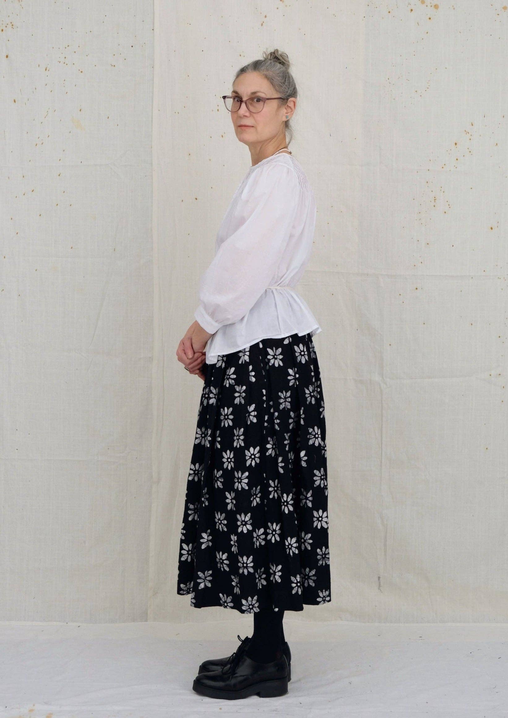 UQNATU - Wholesale Blouse - Women's - Pintuck Blouse1