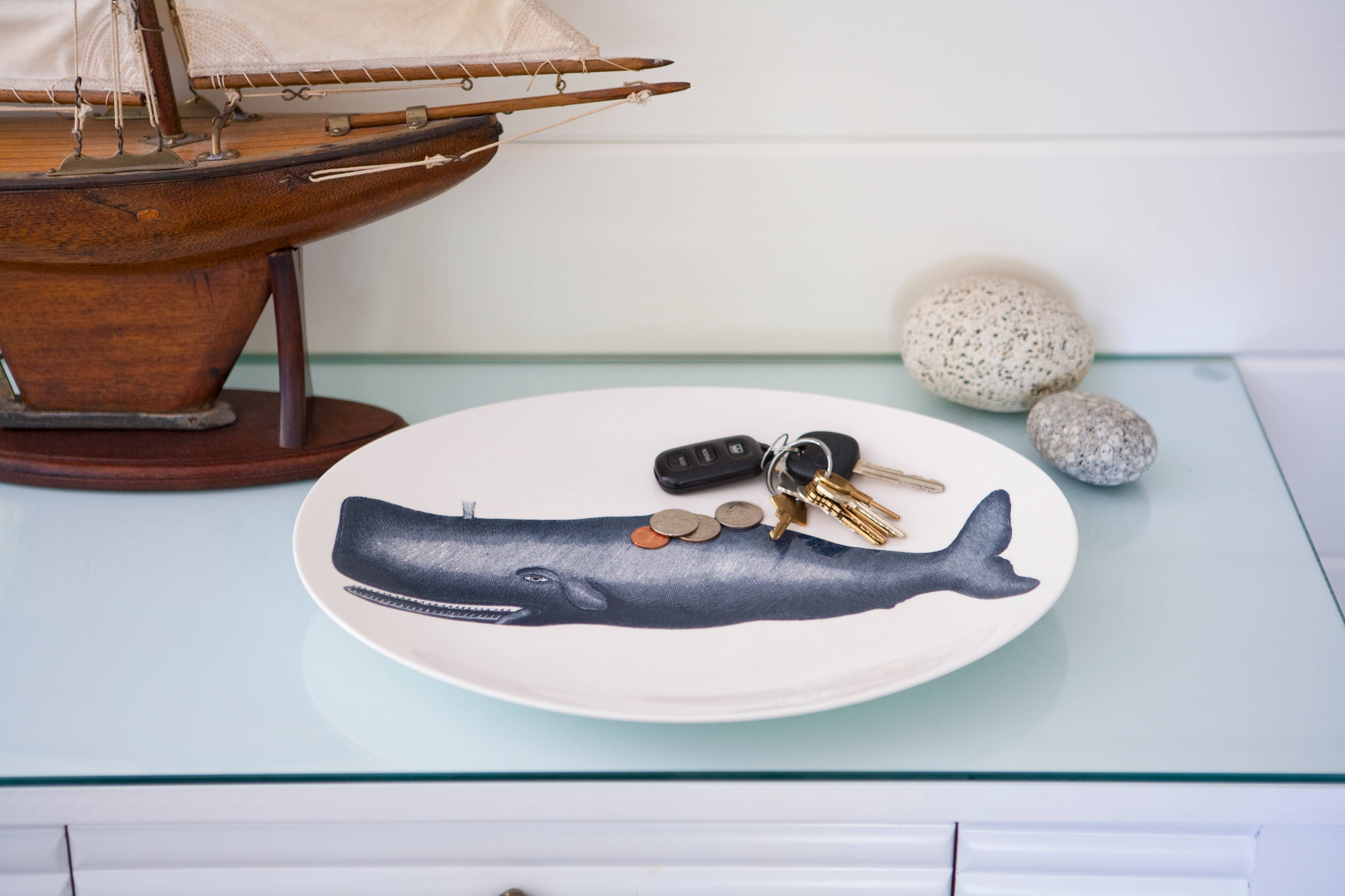 THOMASPAUL - Wholesale Decorative Tray - Scrimshaw Oval Whale Tray3
