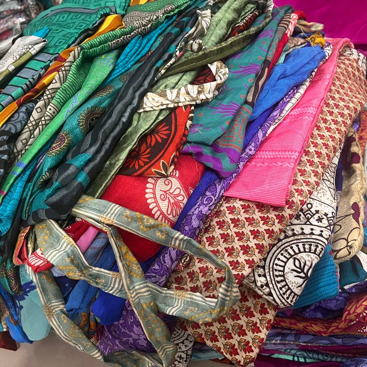 Meghcraft - Vendita all'ingrosso Borsa per shopping/spesa - Borsa per la spesa in seta vintage-Seta riciclata- Borse per sari riciclate