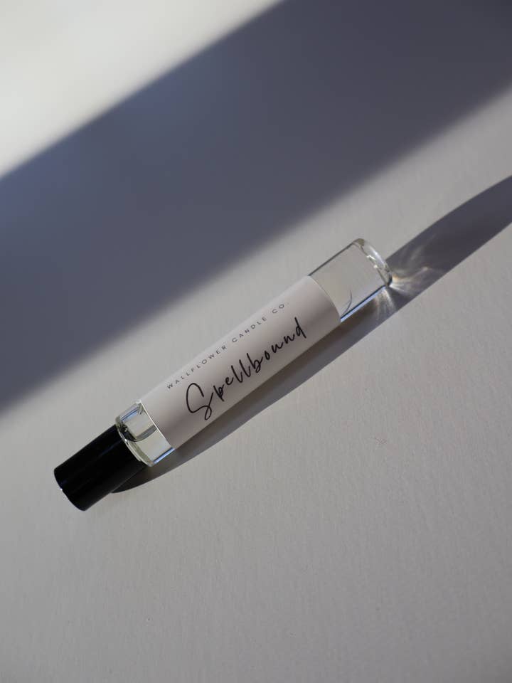 Tryllebundet Rollerball Parfume for engroshandel hos Wallflower Candle Co.