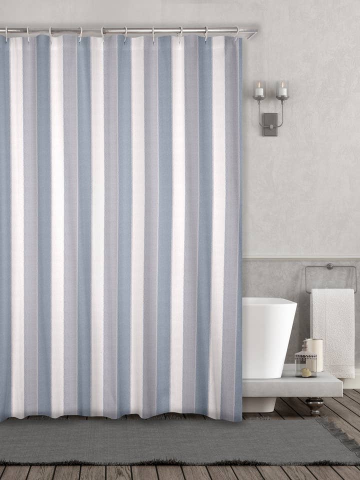 Doublure de rideau de douche en tissu rayé, 72 po L x 72 po L pour la vente par Duck River