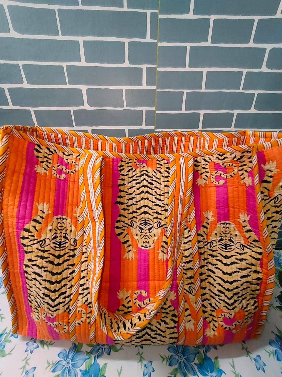 Ayras World - Wholesale Tote Bag - Women's - Orange and Pink Tiger Cotton Quilted Tote Bag