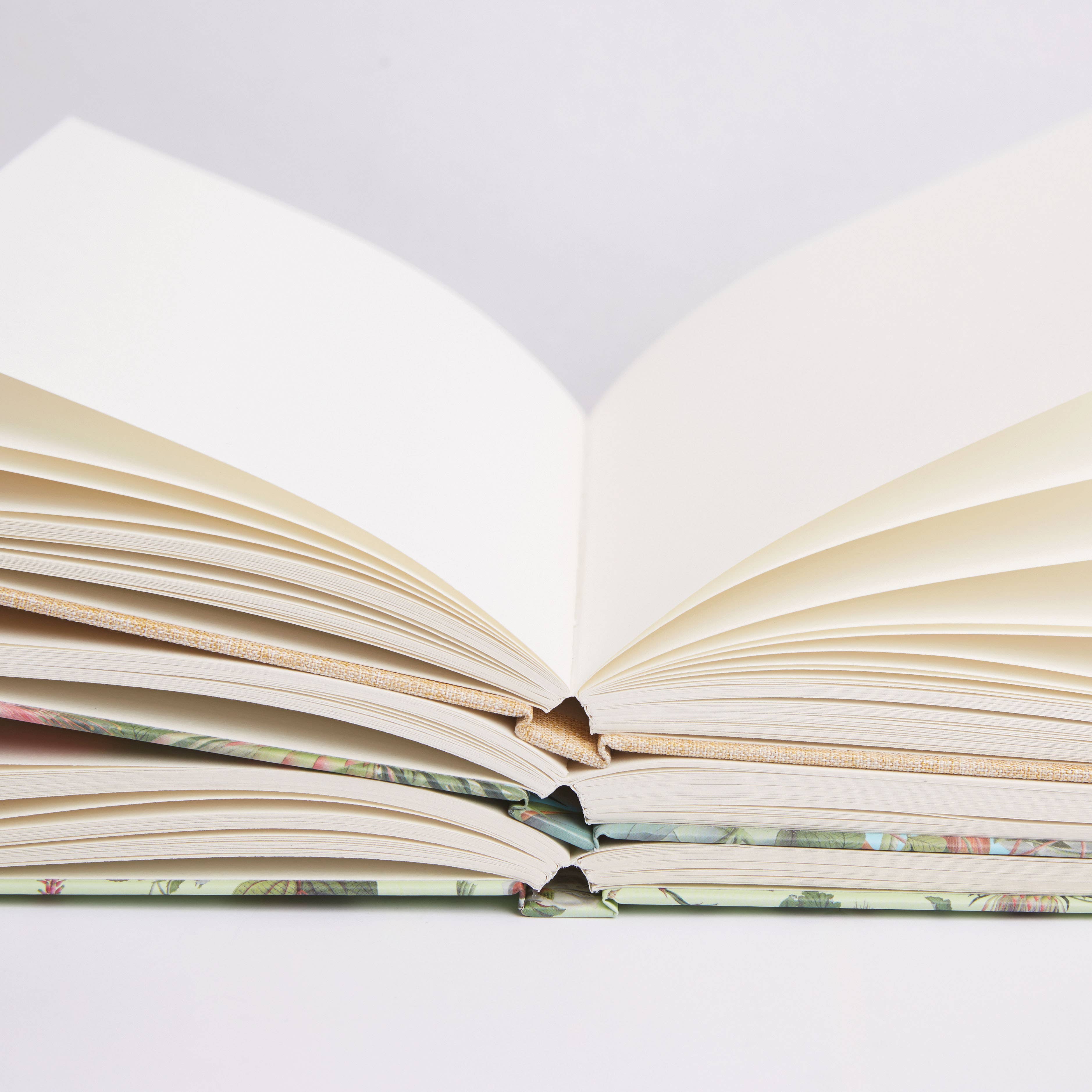 West Design Products UK – wholesale Sketchbook/sketchpad – RHS 160 Page Hardbound Sketchbook (110gsm), A5, Bird Scene8