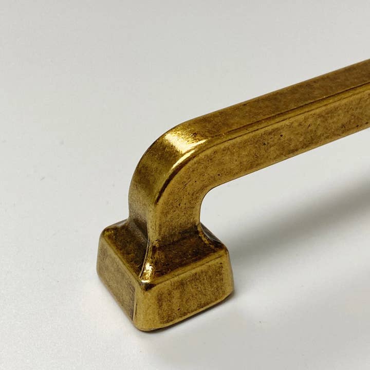 Industry Hardware - Wholesale Knob/Pull - Mission Drawer Pull "Capri" in Antique Brass - Brass Cabinet Hardware