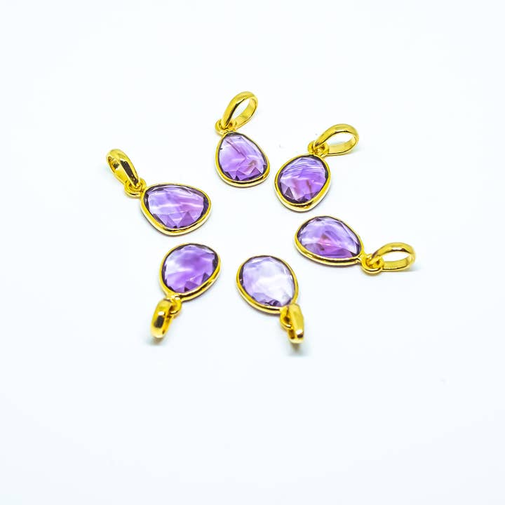 Colliers pendentifs en or et argent sterling avec pierre précieuse améthyste pour la vente par Quasar Gems USA