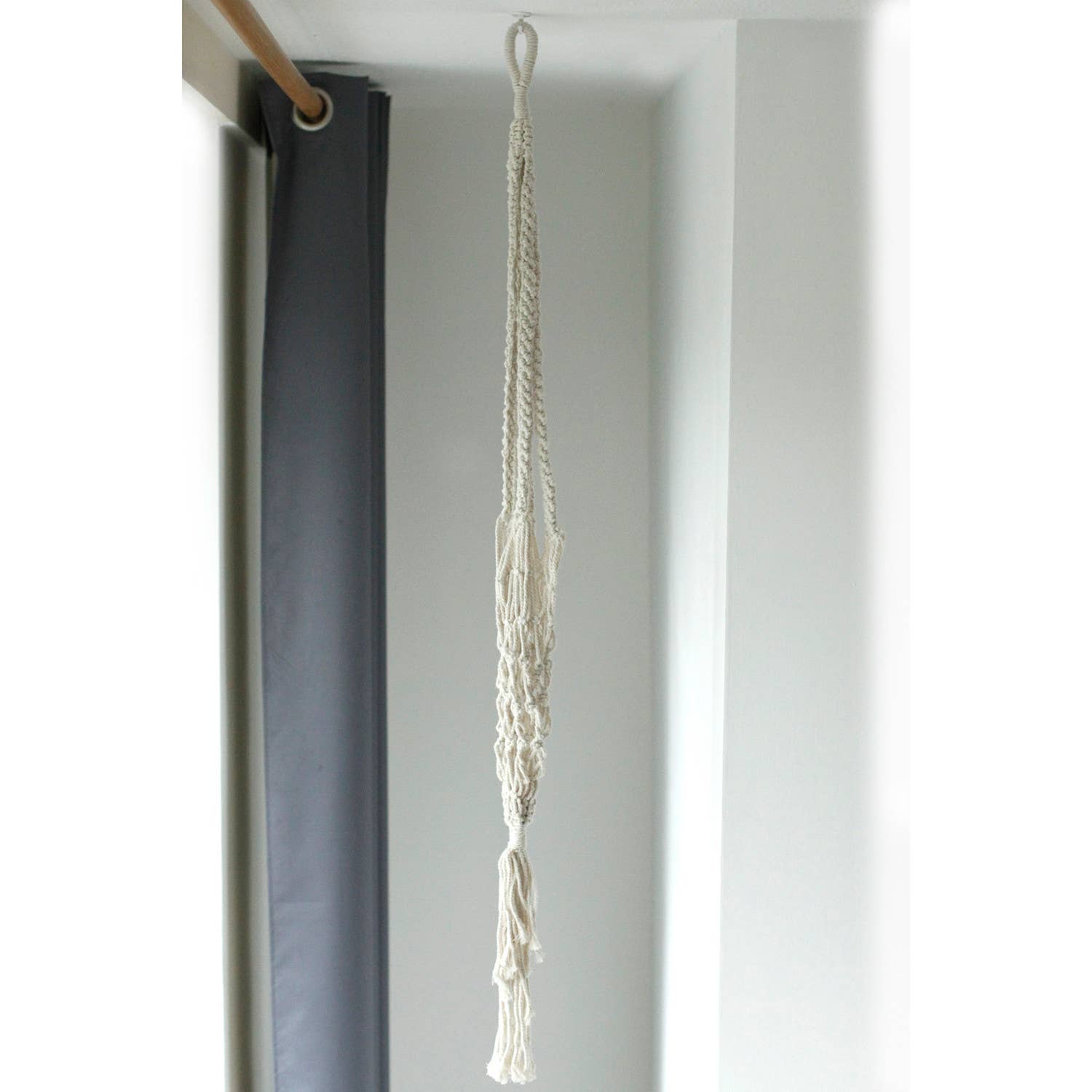 AW Artisan - Wholesale Hanging Planter - Macrame planters - Large - Extra long2