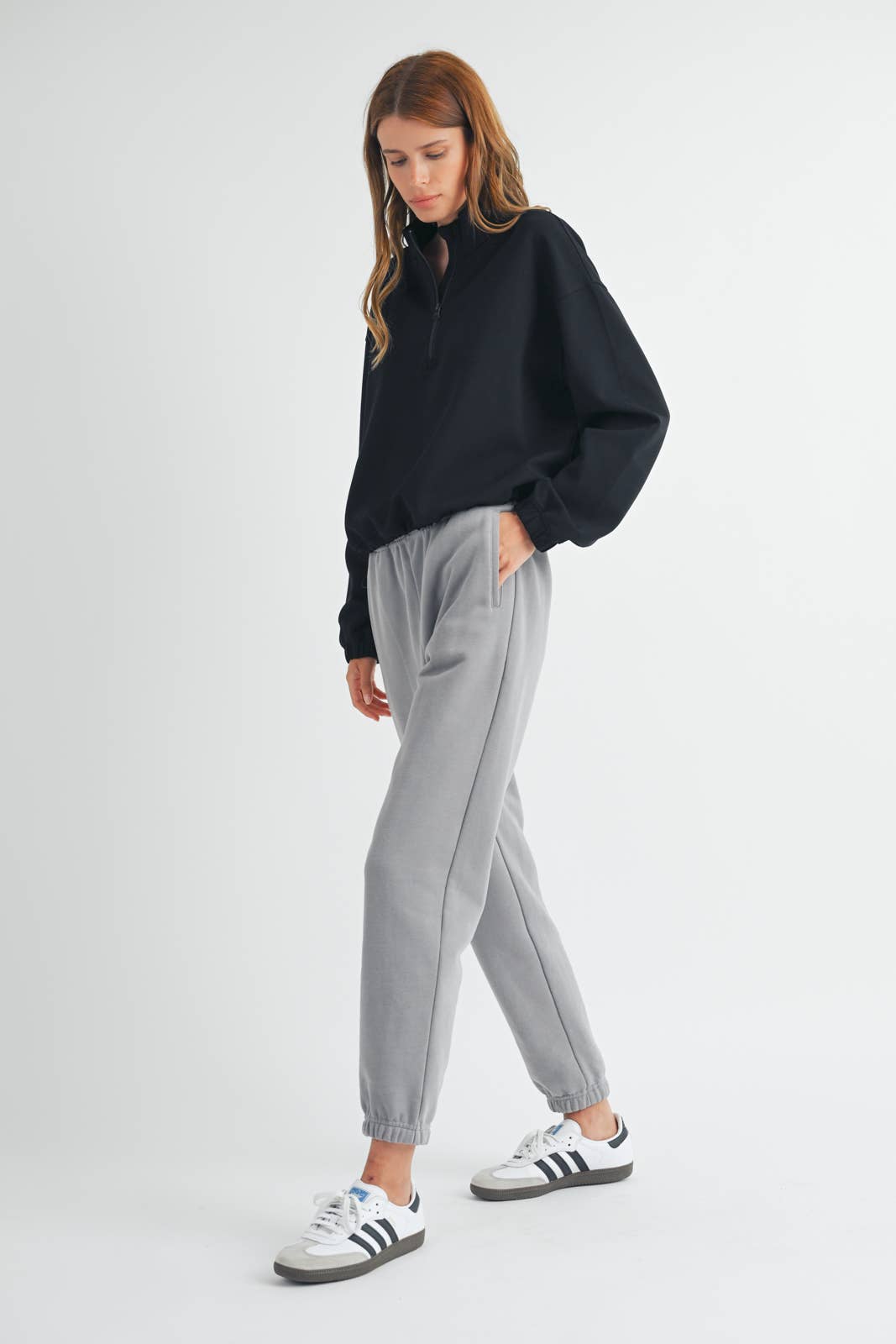 BLACK SCUBA HALF-ZIP PULLOVER / WL24-9376 for wholesale on Faire2