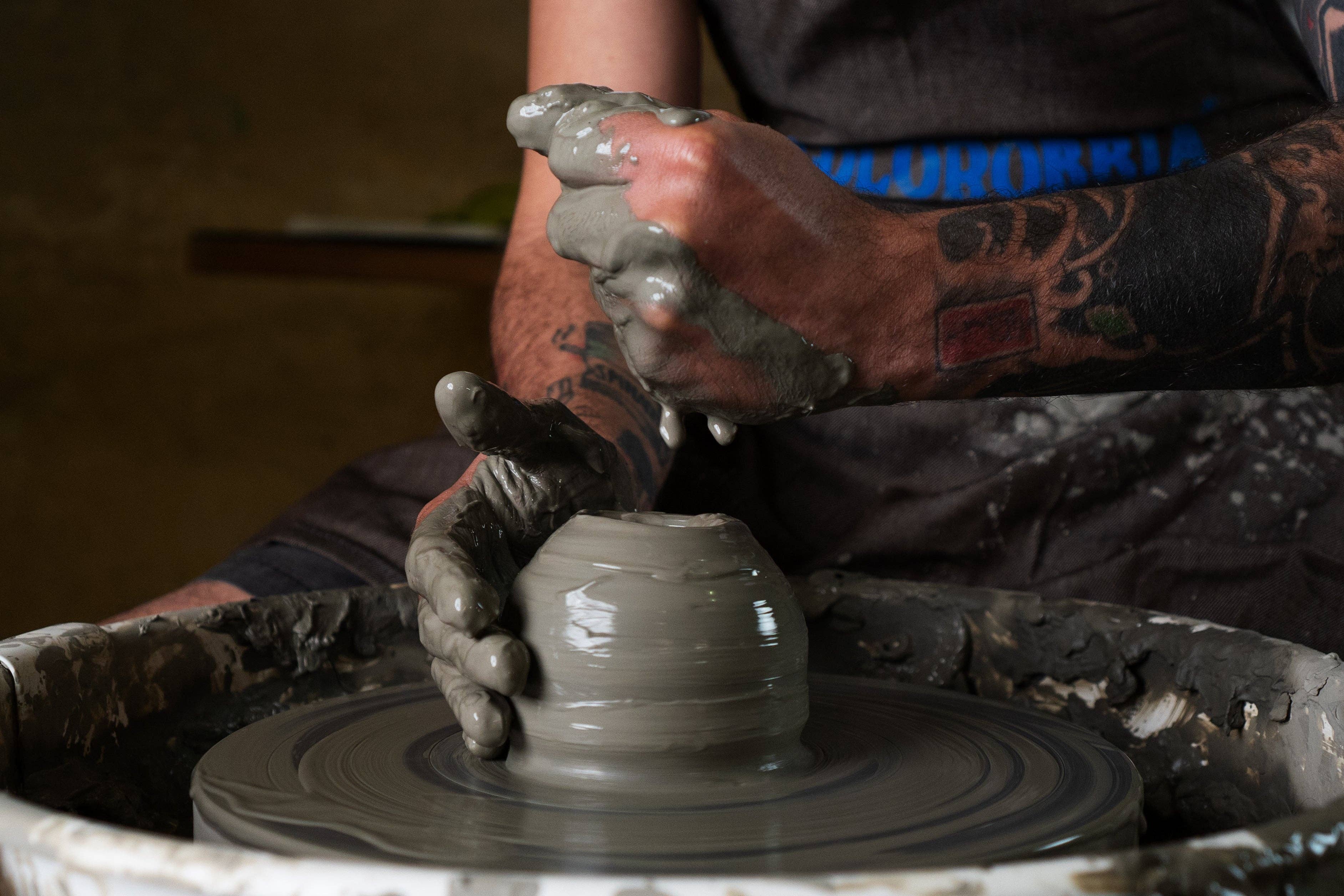 MENA FUECO studio - Wholesale DIY Craft Kit - POTTERY WHEEL WORKSHOP3