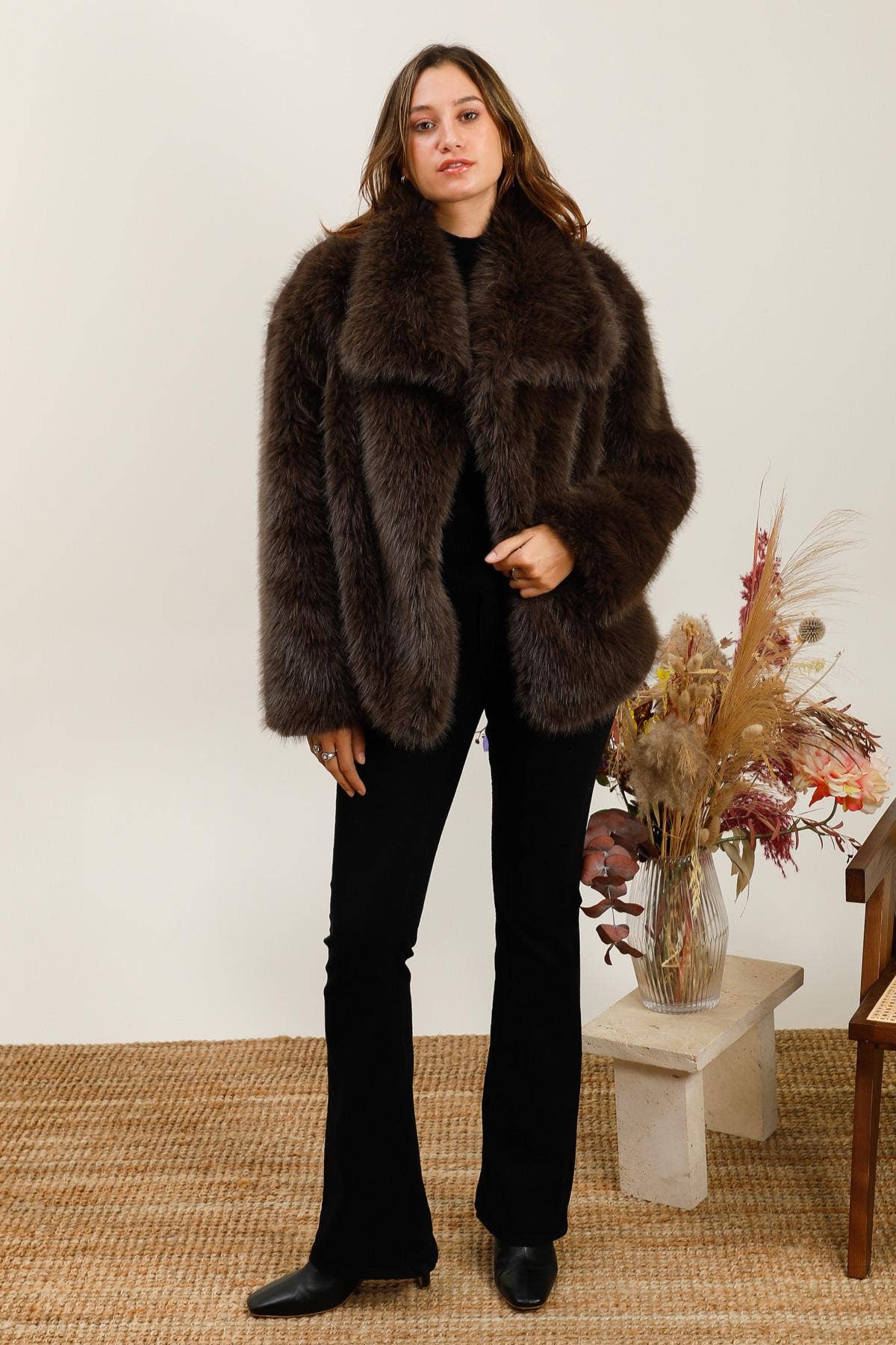 DIX-ONZE - Wholesale Fur/Faux Fur Coat - Women's - Short Faux Fur Jacket – Elegance & Softness19