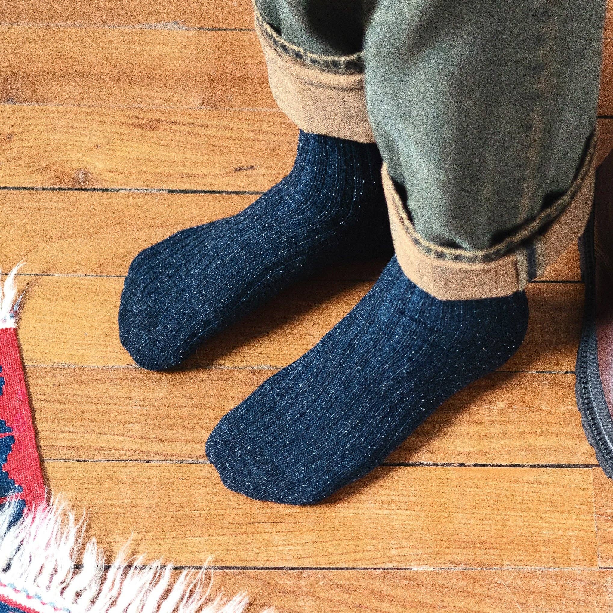 KLUE - Wholesale Socks - Unisex - KLUE Silk and Wool DUST STAR socks | Navy2