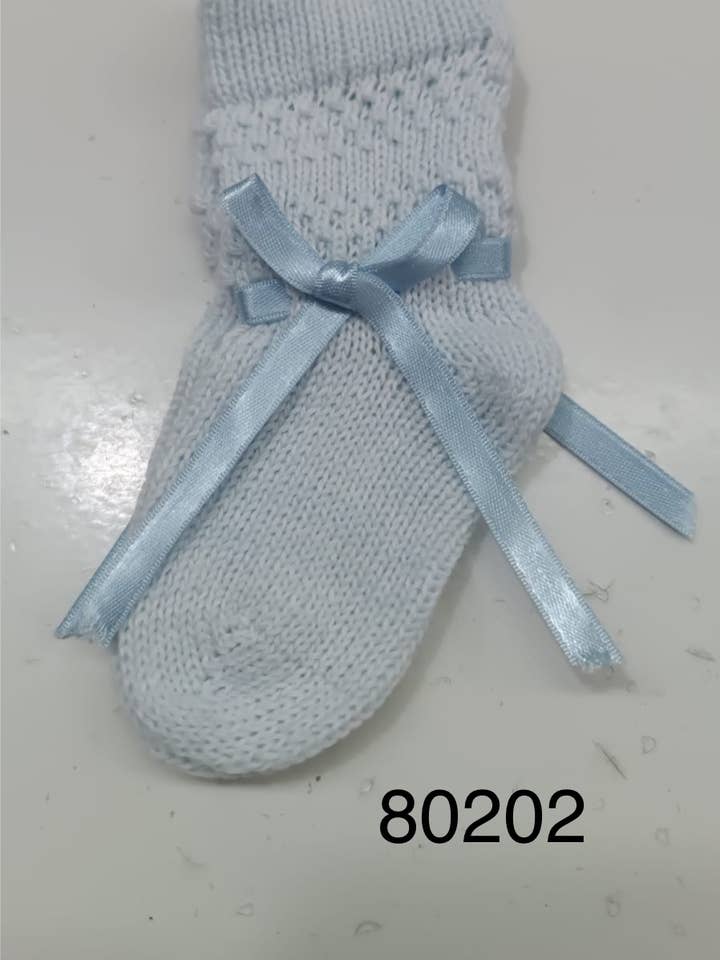 80202 Knitted Booties for wholesale by Will'beth