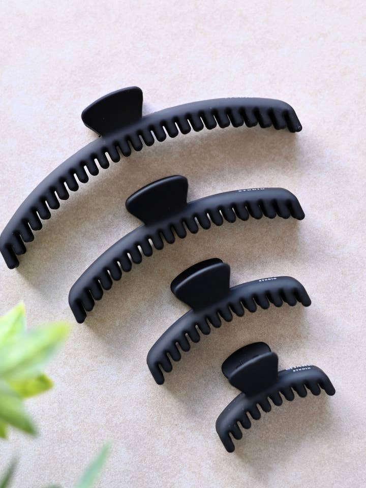 Black Mega Hold Claw Clip for wholesale by Share Studio