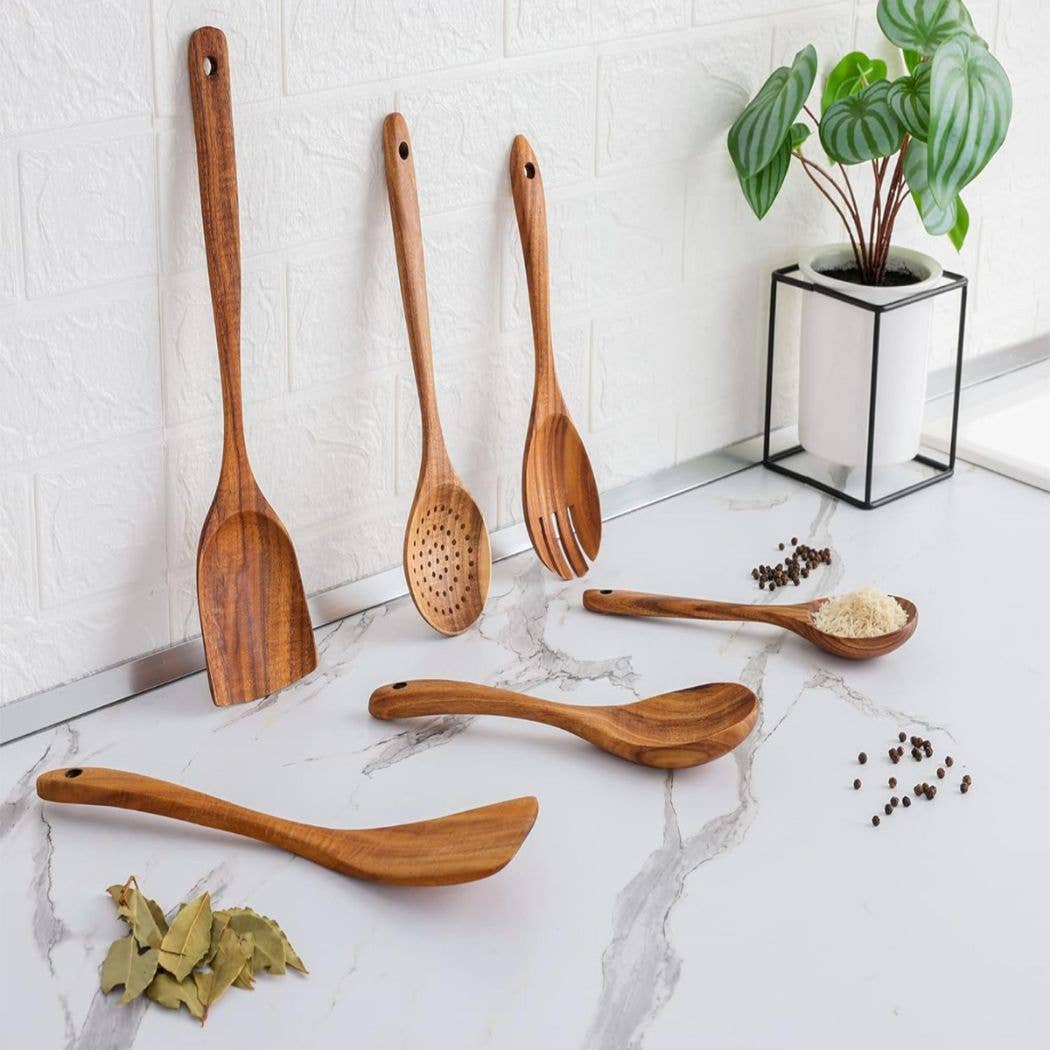 Zulay Kitchen - Vendita all'ingrosso Set di utensili da cucina - Set 6 pezzi utensili da cucina in legno di teak, appenderia e pronto scaffale7