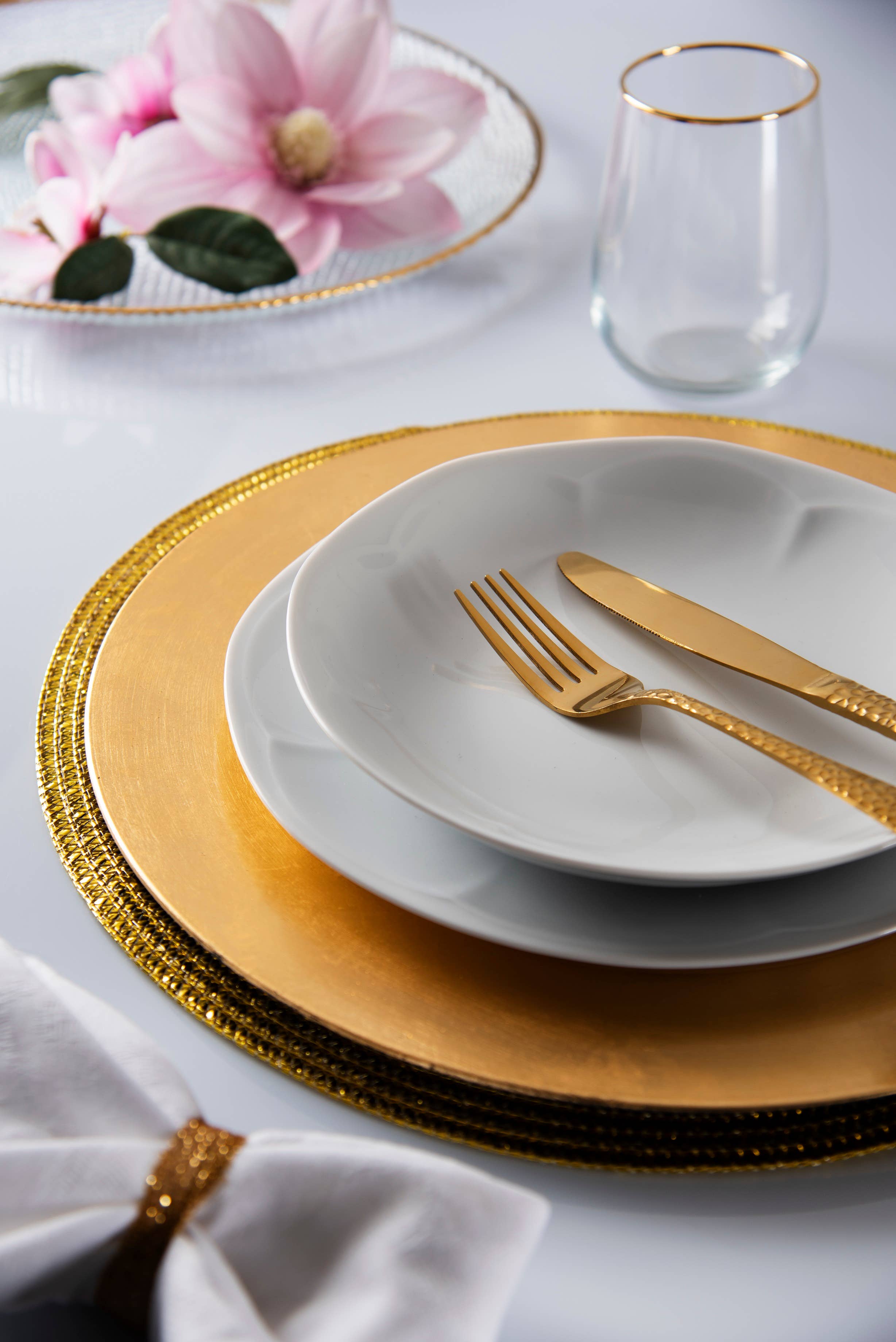 Set of 6 Gold Glasses CL 47 for wholesale on Faire3