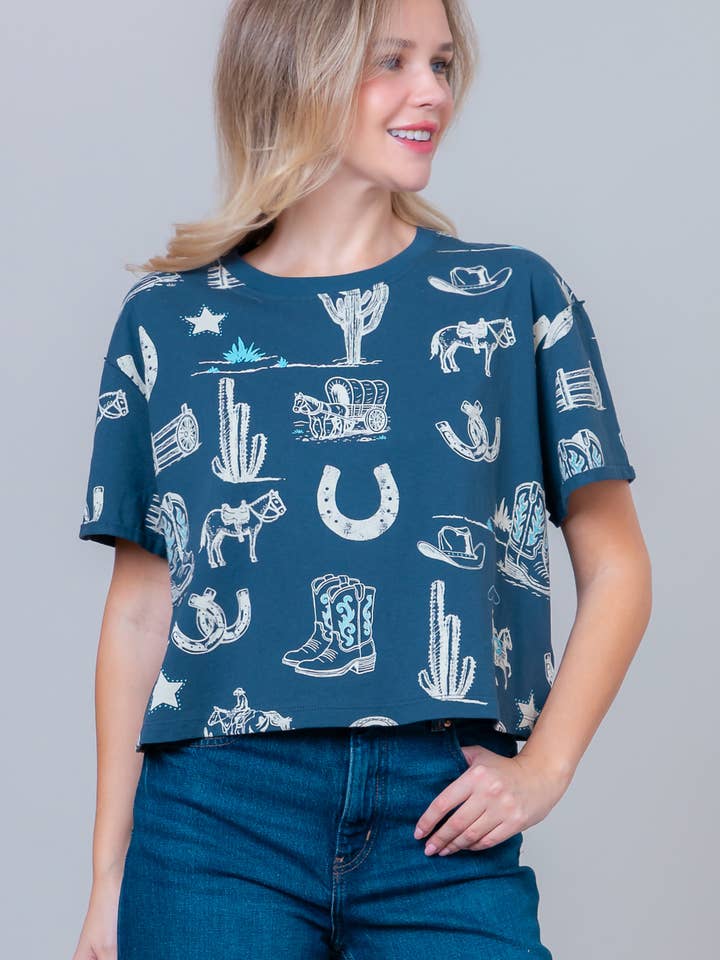 Taelynn - Vendita all'ingrosso Maglietta - Donna - HT28781T-MAGLIETTA A MANICHE CORTE CON STAMPA WESTERN E SCOLLO ROTONDO3