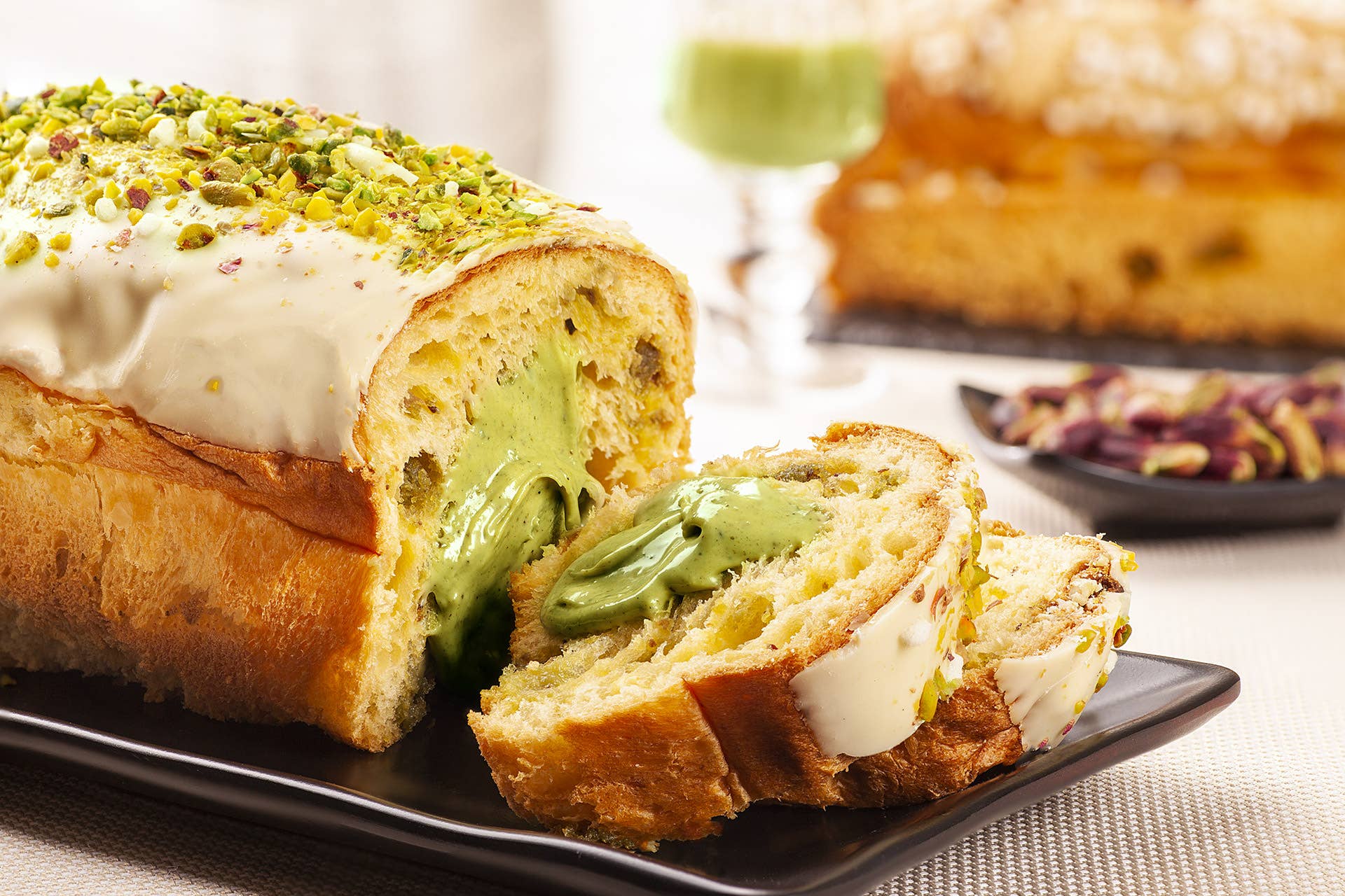 Bronte Dolci – Großhandel Kuchen – Pistaziengefüllter Broncake3