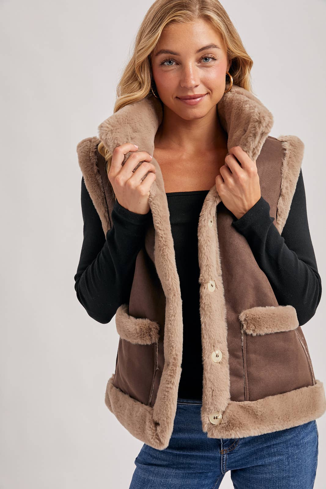 Bluivy - Wholesale Outerwear Vest - Women's - FAUX SUEDE WITH FAUX SHEARLING LINING TRIM VEST2