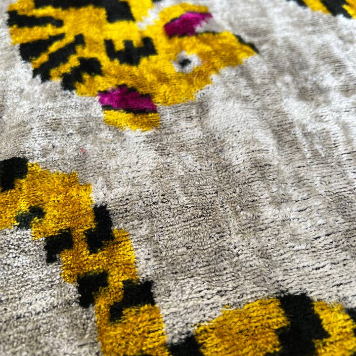 Ikat Atelier – Rolo de tecido por atacado – tecido ikat, tecido ikat tigre, tecido tecido à mão ikat7