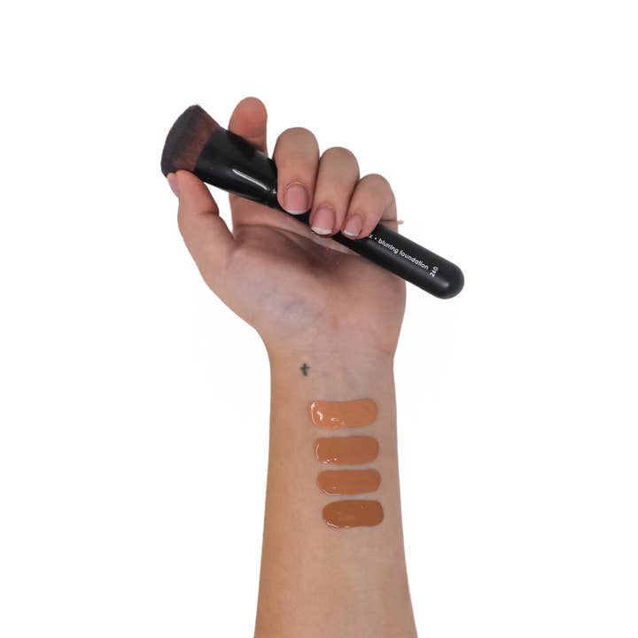 Taylor Made Organics - Vente Fonds de teint - Fond de Teint Minéral Liquide Bio – Léger, Beauté Propre18