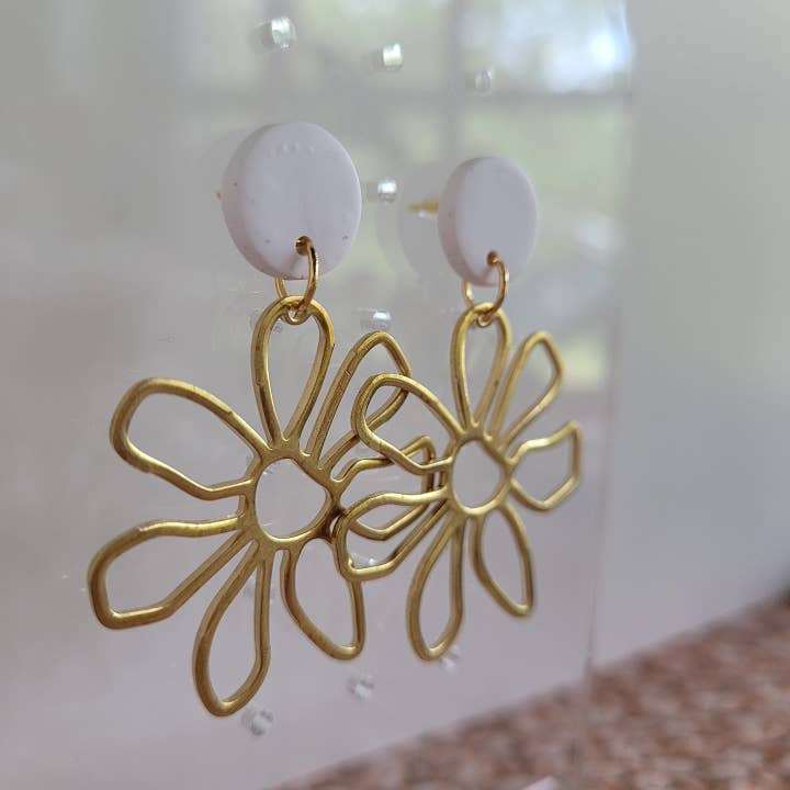 Lisse - clay earrings for wholesale by Dume Studio