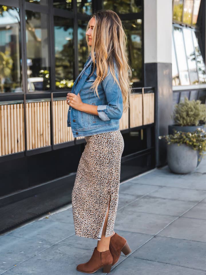 Tickled Teal - Wholesale Skirt - Women's - Polly Side Slit Midi Skirt