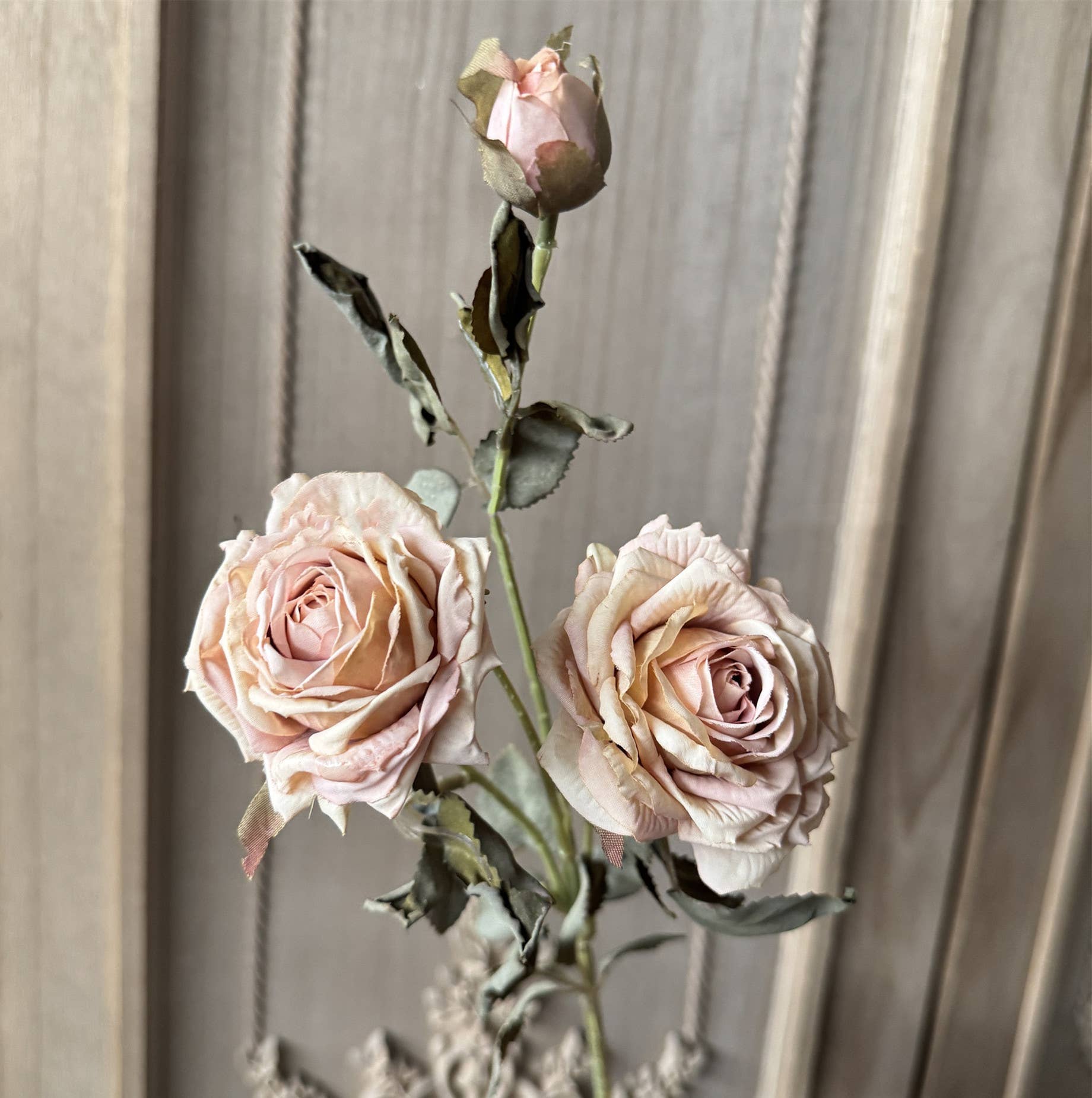 Sweet Home Deco - Vendita all'ingrosso Fiori finti - Ramo di Rosa Singola Faux Vintage da 23'', 3 Fiori, Petalo Bruciato1