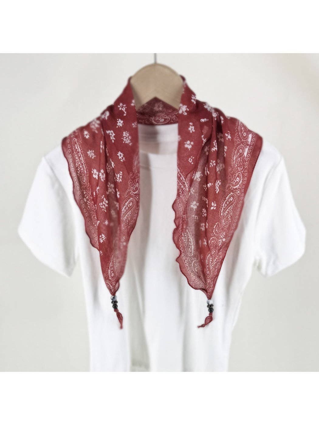 Funkyrel® Atzbranding Limited - Wholesale Head Scarf - Women's - Scarvii - Vintage-inspired Diamond-cut Headscarf with Floral patterns6