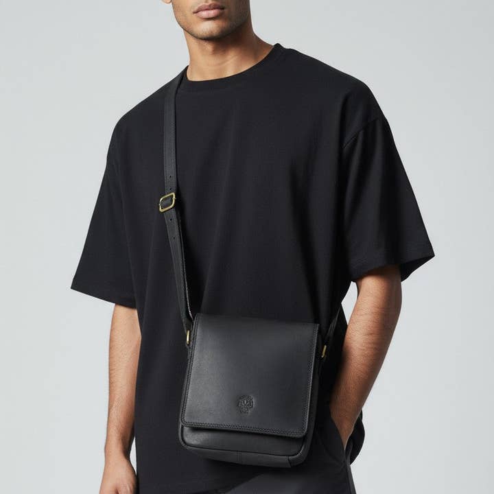 A to Z Leather – wholesale Messenger bag – Men's – Dark Brown Soft Leather Messenger Bag – Stylish, Practical & Timeless3