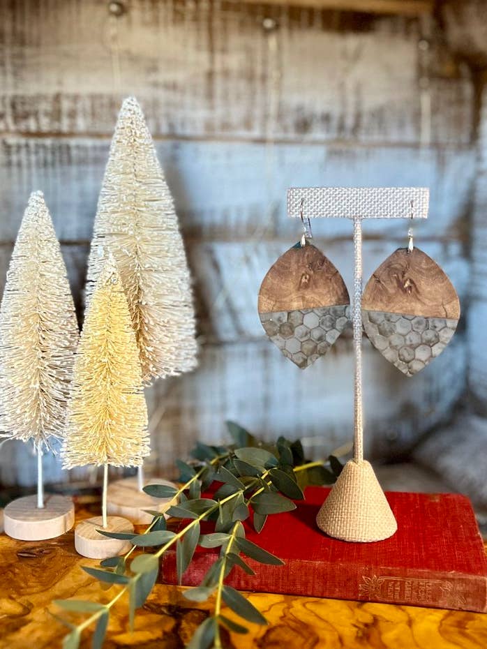 Ex Grand Bois, Résine, Ruche pour la vente par Alchemy Jewelry