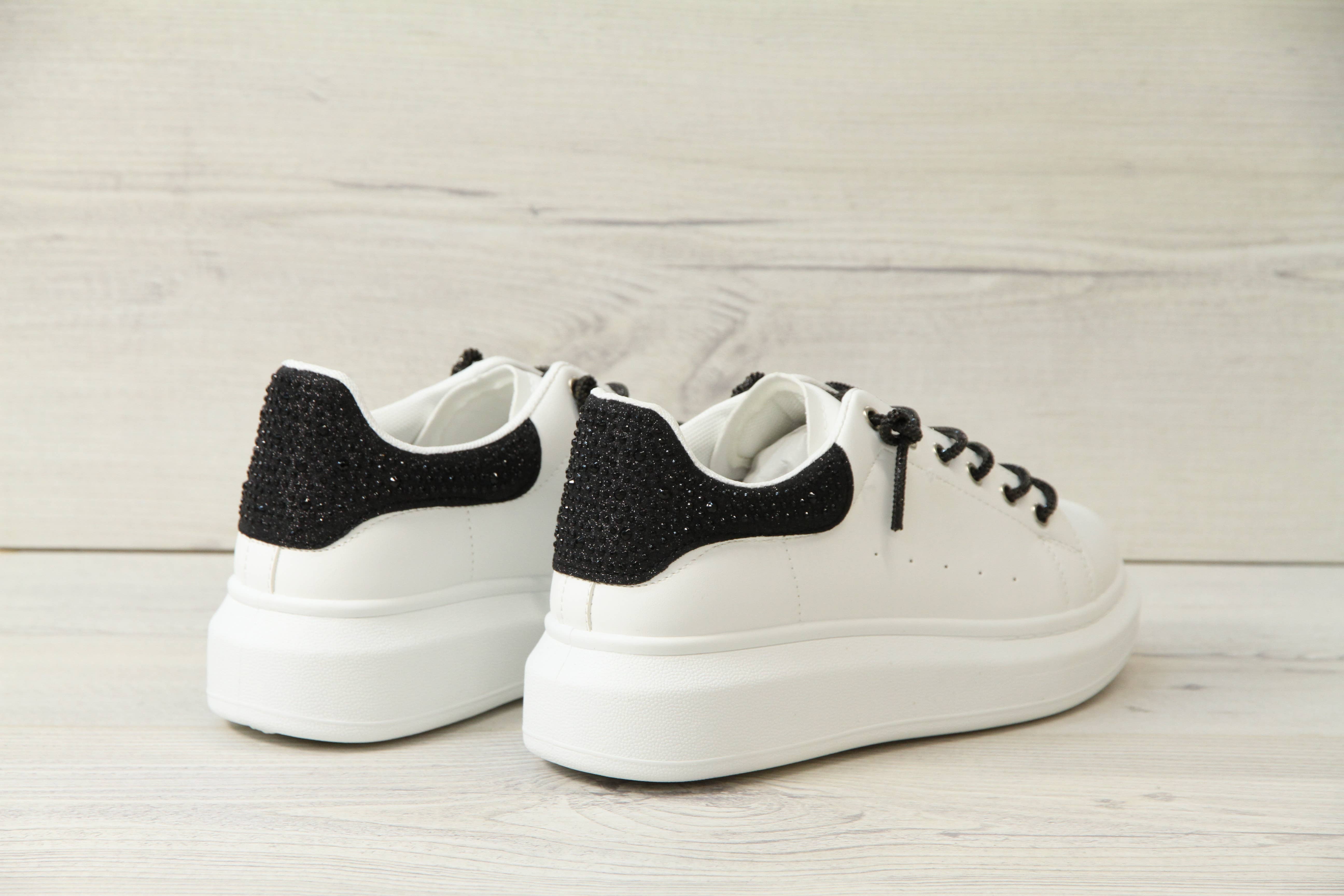 Top Staka – wholesale Lifestyle trainers – Women′s – A2373Women Fashion Glitter Crystal lace up Platform Sneakers3