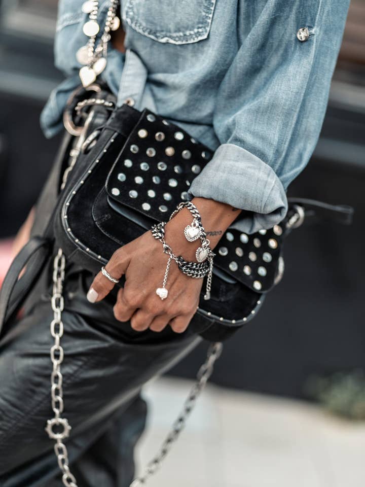 Hearts Bracelet With Black Chain for wholesale by Goupi